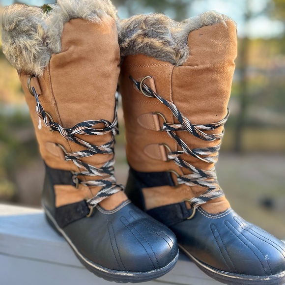 Rugged Outback Snow Boots for women’s size 7 - Picture 1 of 7